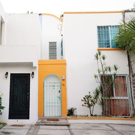 Casa De Colores Плая-дель-Кармен Экстерьер фото